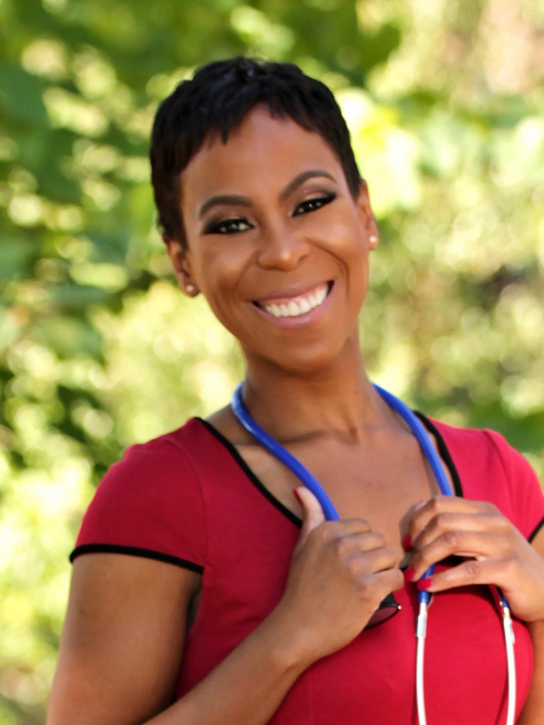 Sharde Angelle, Family Nurse Practitioner at Houston Injury & Wellness Clinic in Houston Heights